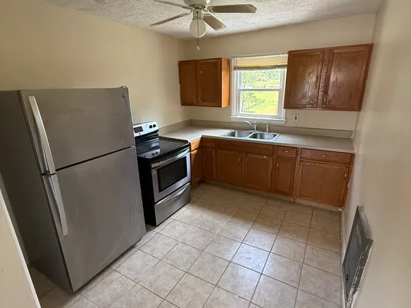 3411 W Walnut St APT 3, Johnson City, TN 37604