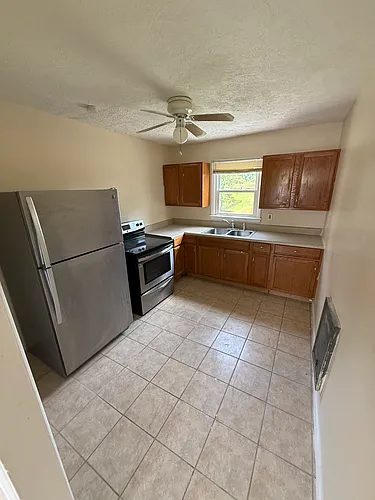 3411 W Walnut St #3 Photo 1
