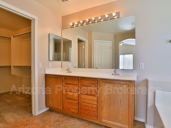 5th image of 2879 W Jasper Butte Dr