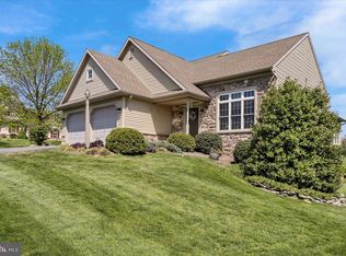 41 Begonia Ct, Womelsdorf, PA 19567