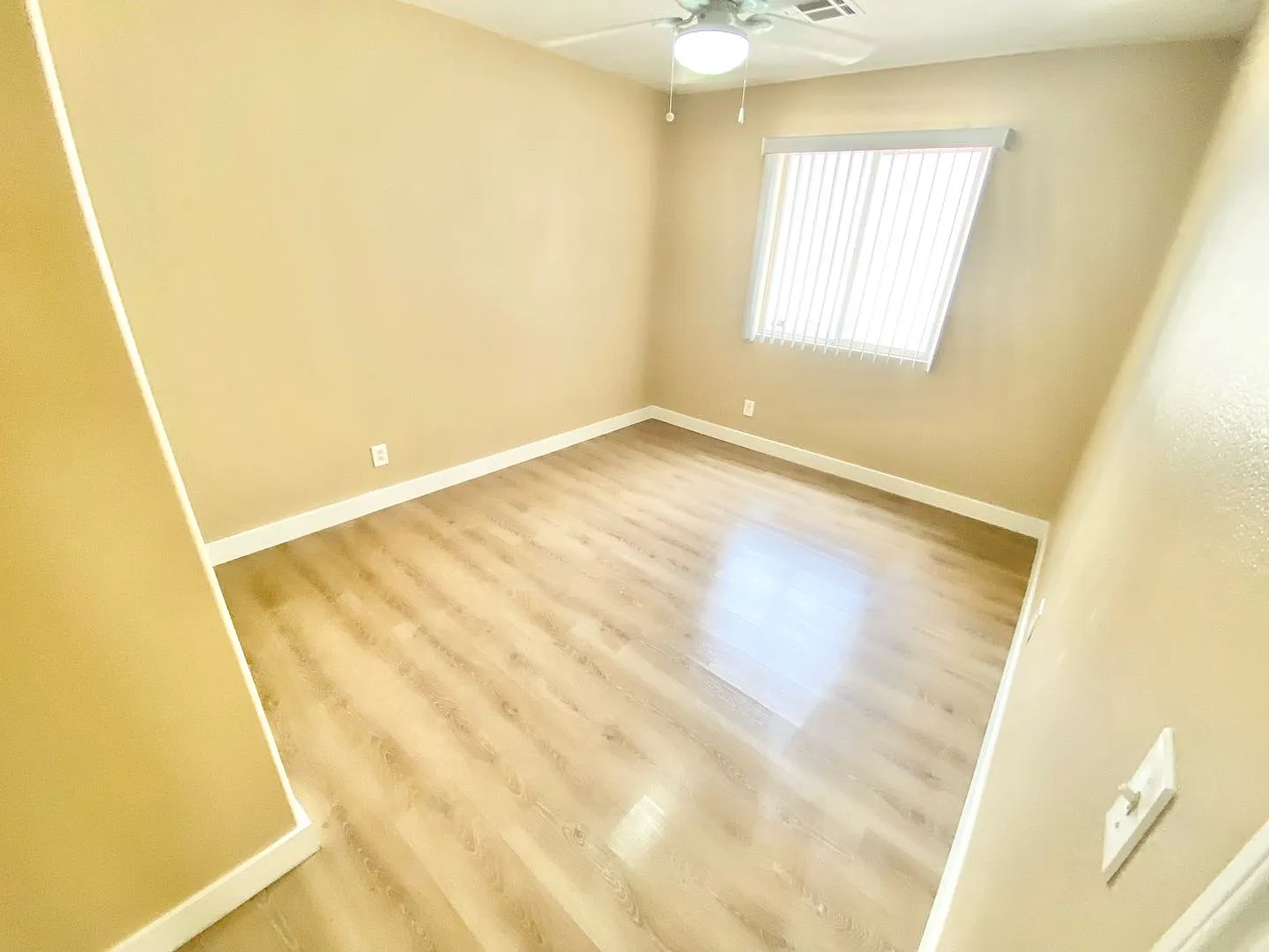 Single Story 4 Bedroom 2 Full Bath, W/ 2 Car Garage — Photo 2