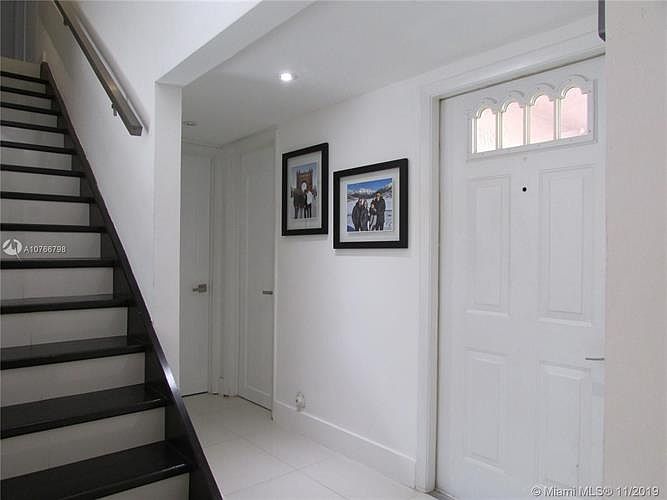 1st image of 1357 Springside Dr