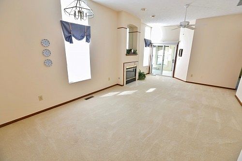 2nd image of 2381 Donamere Cir