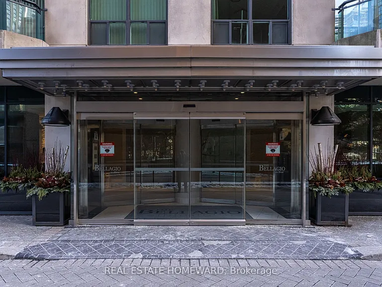 300 Bloor St E #611 — Photo 3