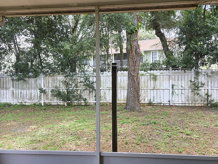 8751 Morrison Oaks Ct — Photo 24