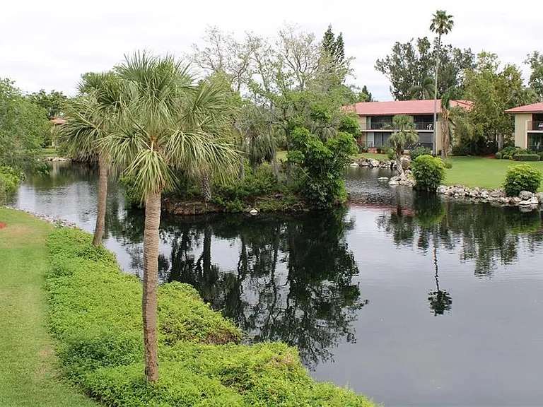 6472 Seagull Dr #306 — Photo 31