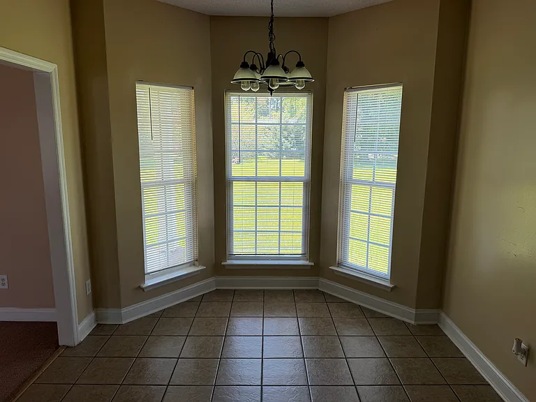 116 Huntingdon Dr — Photo 7