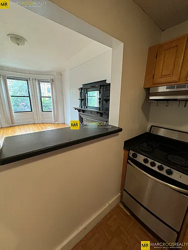 589 Beacon St Photo 1