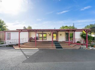 90994 Beacon Ln, Coos Bay, OR 97420