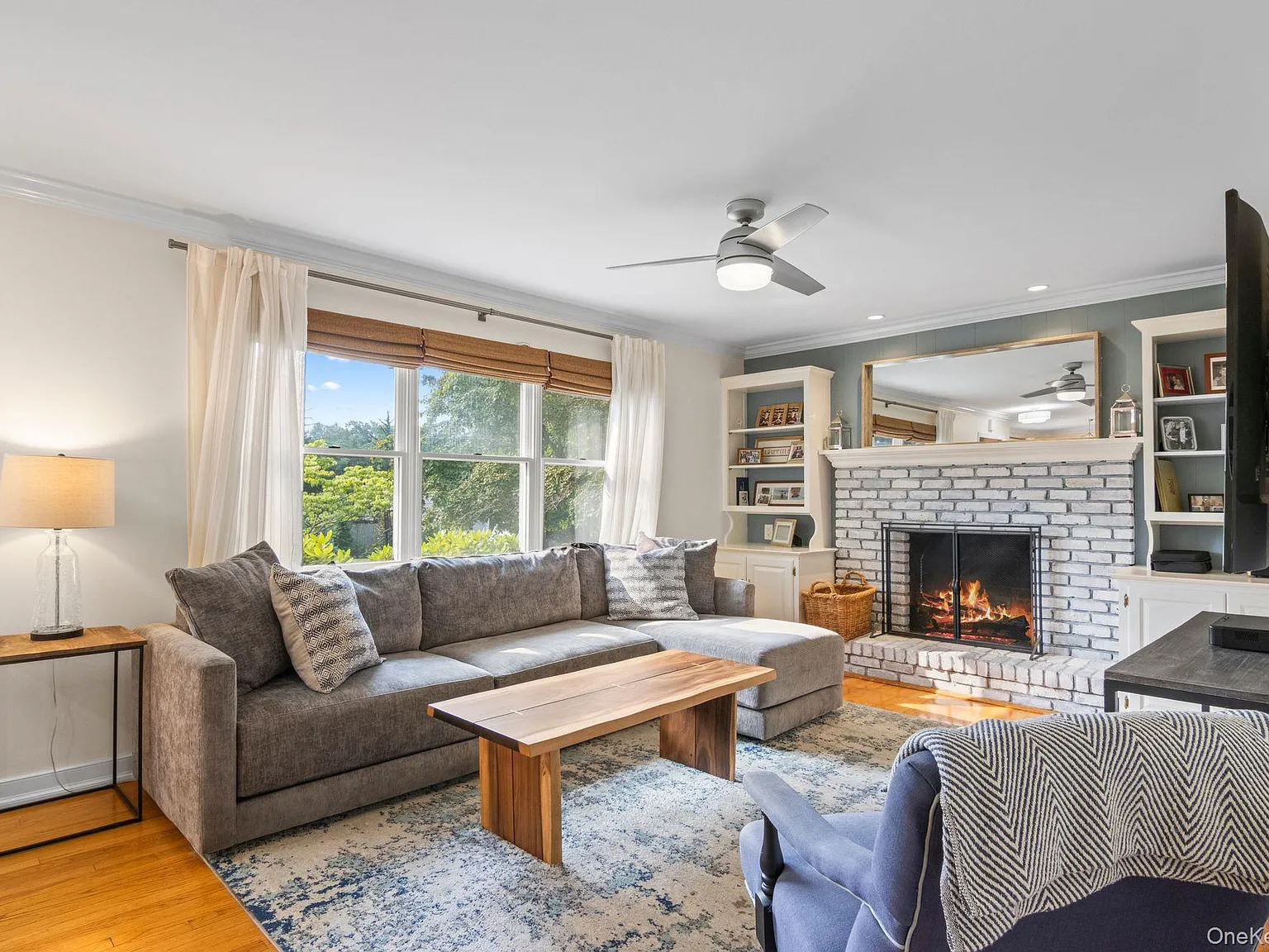 4 bed, 2.0 bath, 1700 sqft, $5,500 — Photo 3