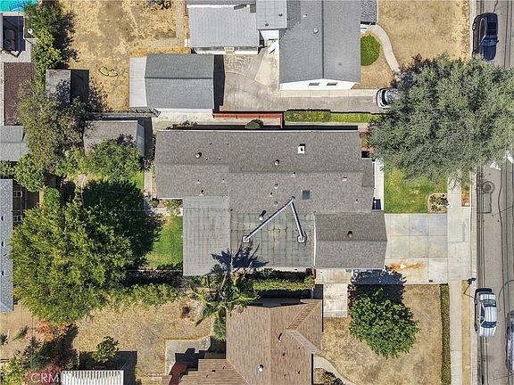 2nd image of 942 N Wanda Rd