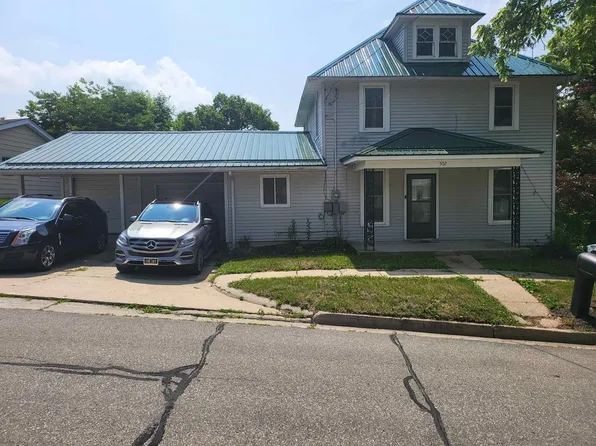 502 Oak St NE, Elkader, IA 52043