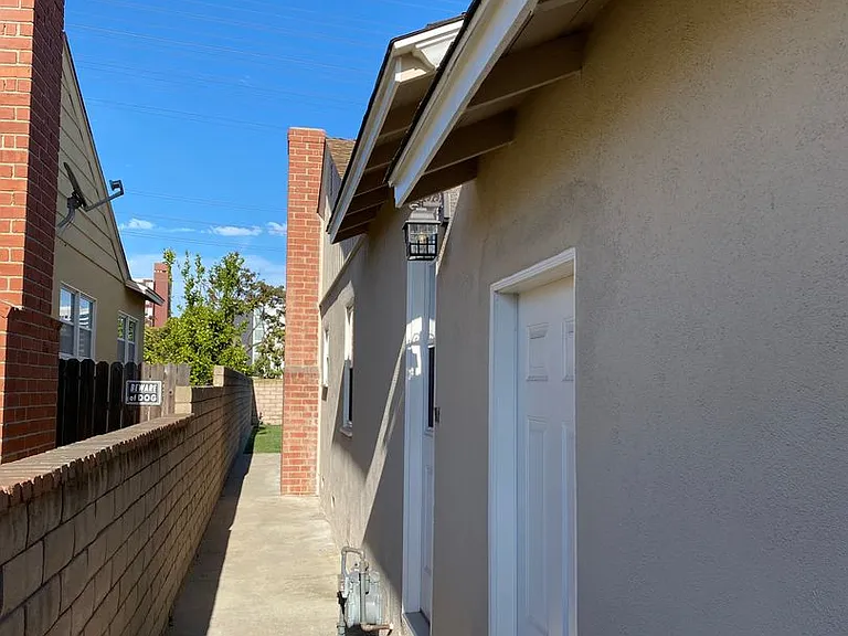 432 Washington St — Photo 32