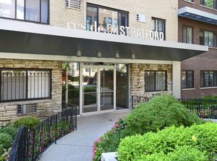 Reside on Stratford, Chicago, IL 60657