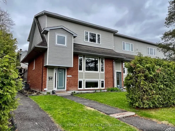 102 Monterey Dr, Ottawa, ON K2H 7A8