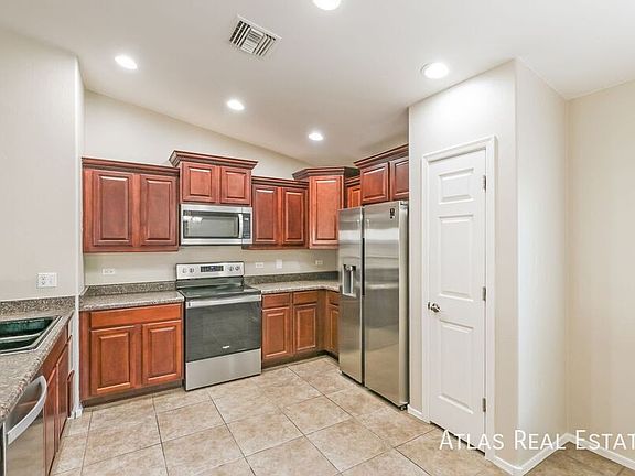 5th image of 4133 E Shadow Branch Dr