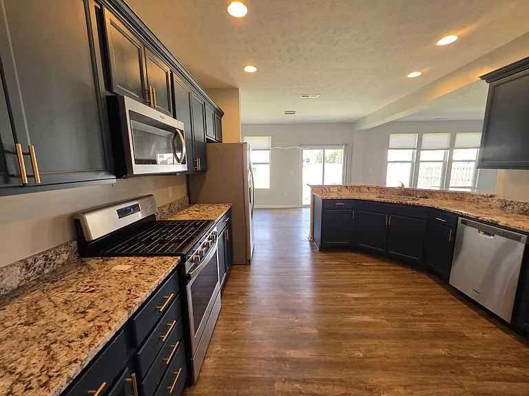 2078 Shadow Creek Blvd — Photo 29