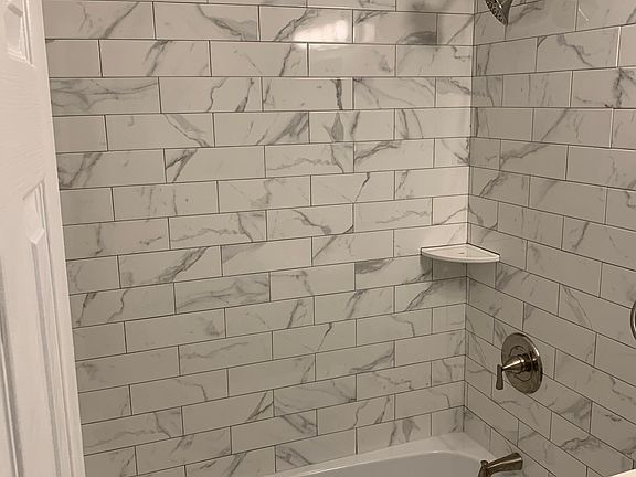 4th image of 3211 Bruner Ave #1