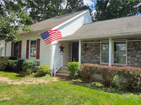525 Davis Ave, Somerset, PA 15501