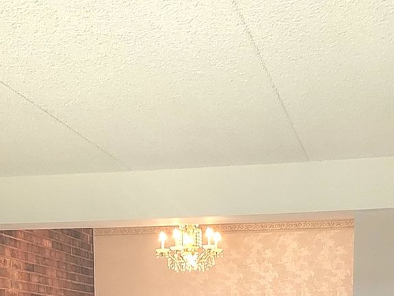 5th image of 1421 Woodbridge Rd APT 2C