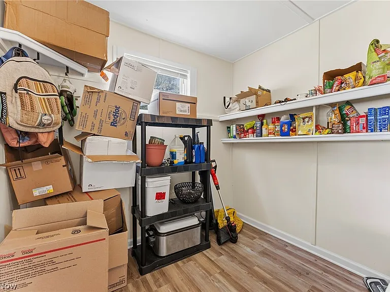 220 Morton Rd — Photo 16