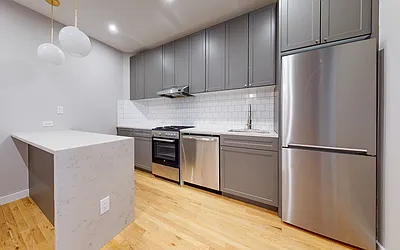 109 Smith Street, #1R