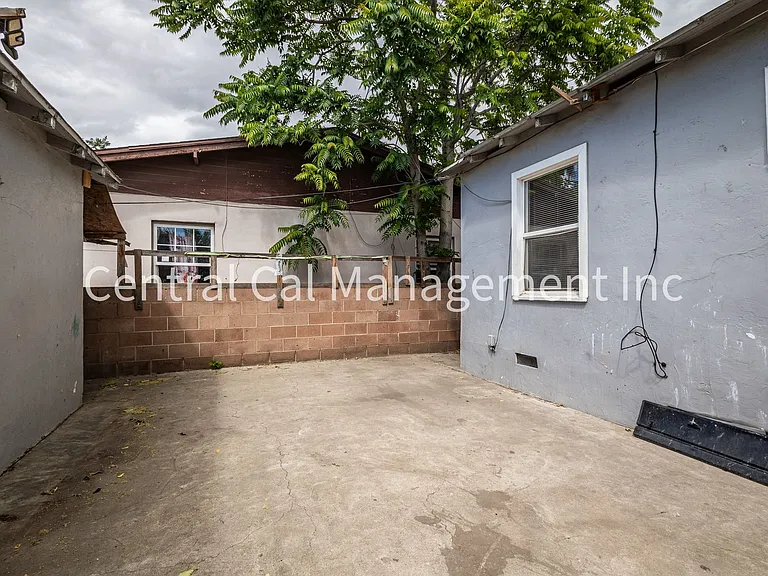 2124 Pacific St — Photo 14