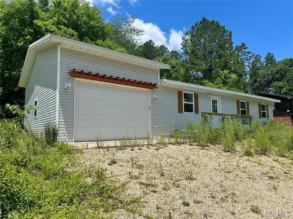 1702 Elm St, Van Buren, MO 63965