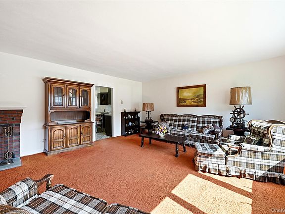 4th image of 398 Ocean Avenue