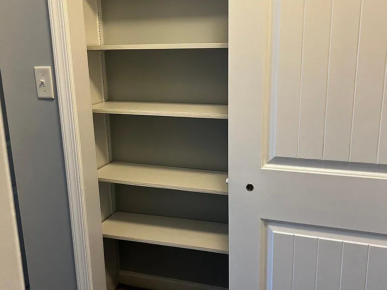 BEDROOM 2 CLOSET
