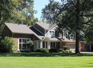 3821 S White Oak Dr, New Palestine, IN