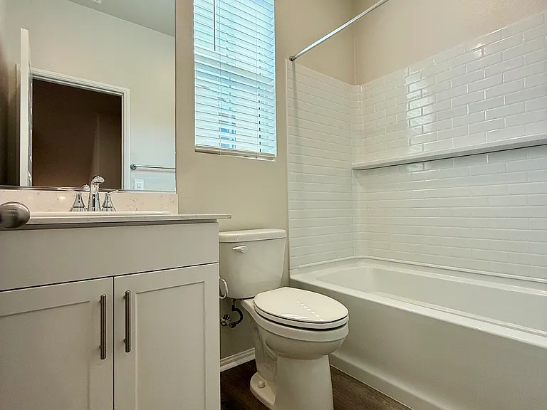 4889 Merida Way — Photo 20