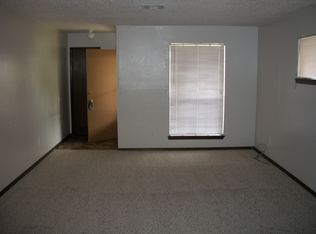 924 SW 97th St, Oklahoma City, OK 73139