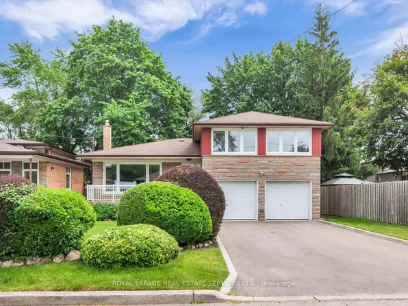 21 Barksdale Ave, Toronto, ON M3H 4S4