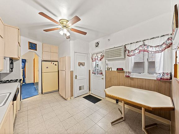 4th image of 7409 Avenue
