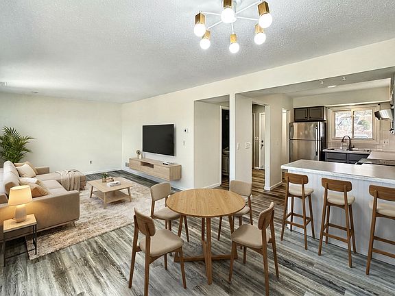 3rd image of 607 E Burnsville Pkwy #13