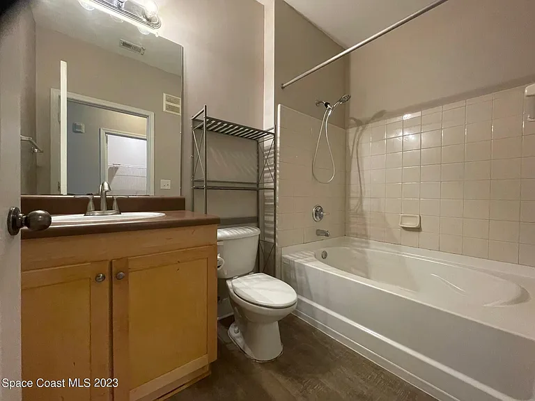 6411 Borasco Dr #115 — Photo 13