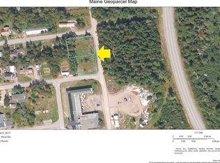 1 Deeks St, Eastport, ME 04631