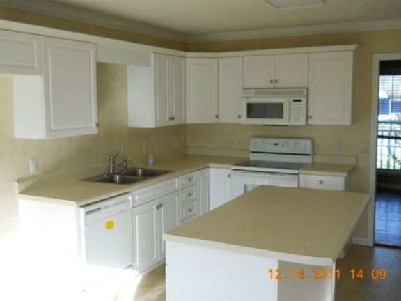 5th image of 3145 Kave Dr