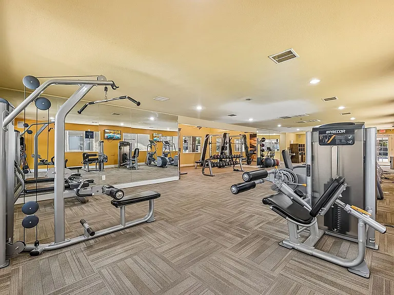 Camelot-Apartments-Yuma-AZ-Gym-2