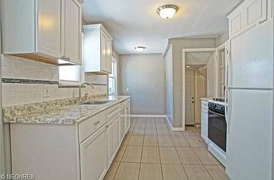 5th image of 1605 Woodhurst Ave