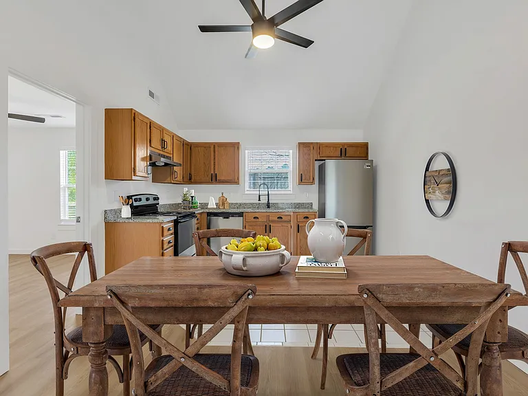 7202-7222 Melrose Pl #7204 — Photo 32