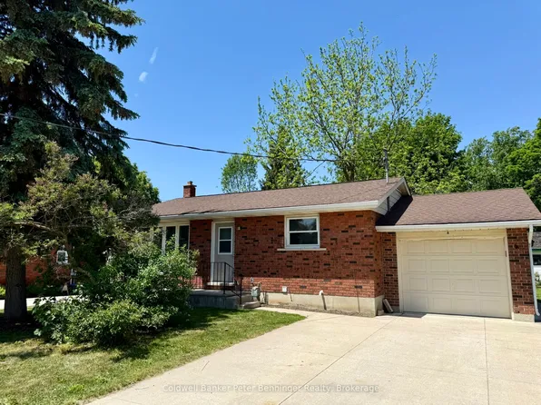 4 Huron St, Brockton, ON N0G 2V0