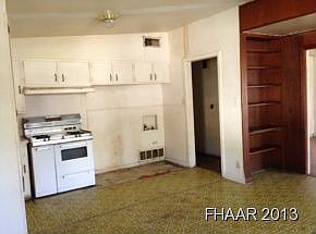 3rd image of 708 Dunn Cir