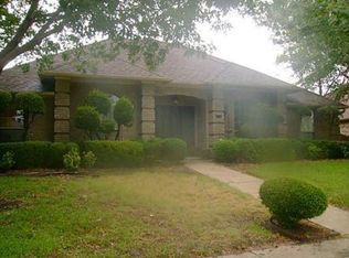 1412 Horton Dr, Cedar Hill, TX 75104