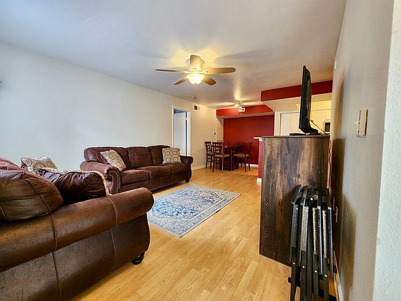 5th image of 3020 Parkway Blvd APT 204