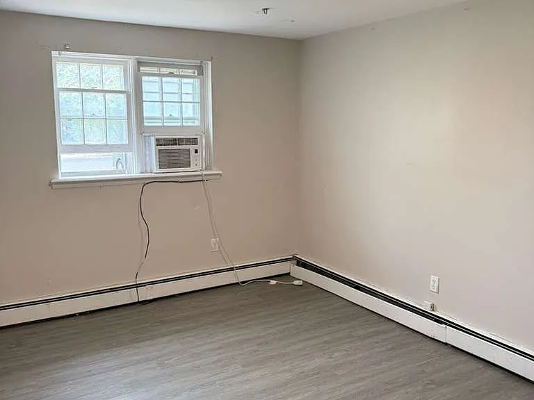 958 Utah Dr — Photo 12