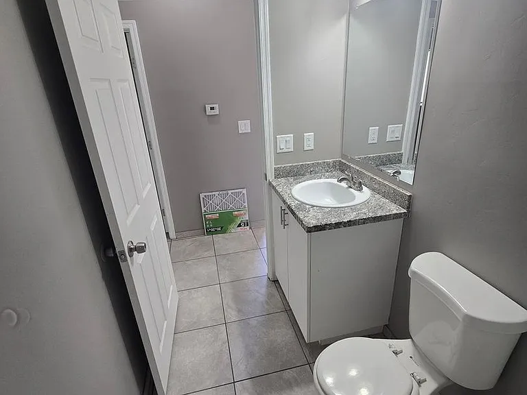 1013 E 36th St #2 — Photo 14