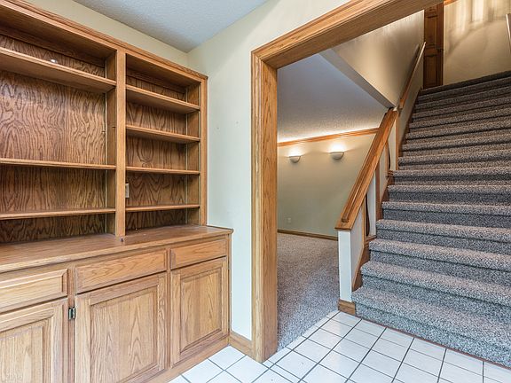 3rd image of 13235 Loganberry Ln