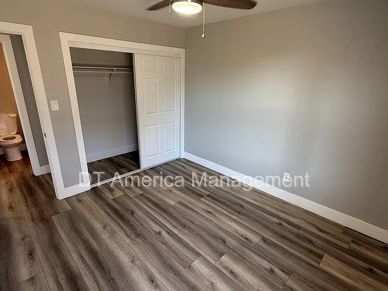 6405 Zena Dr — Photo 34